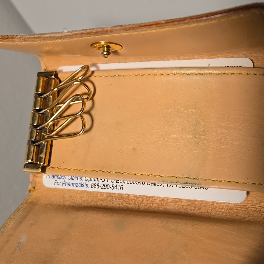 Louis Vuitton Murakami Keyholder White - Picture 9 of 10